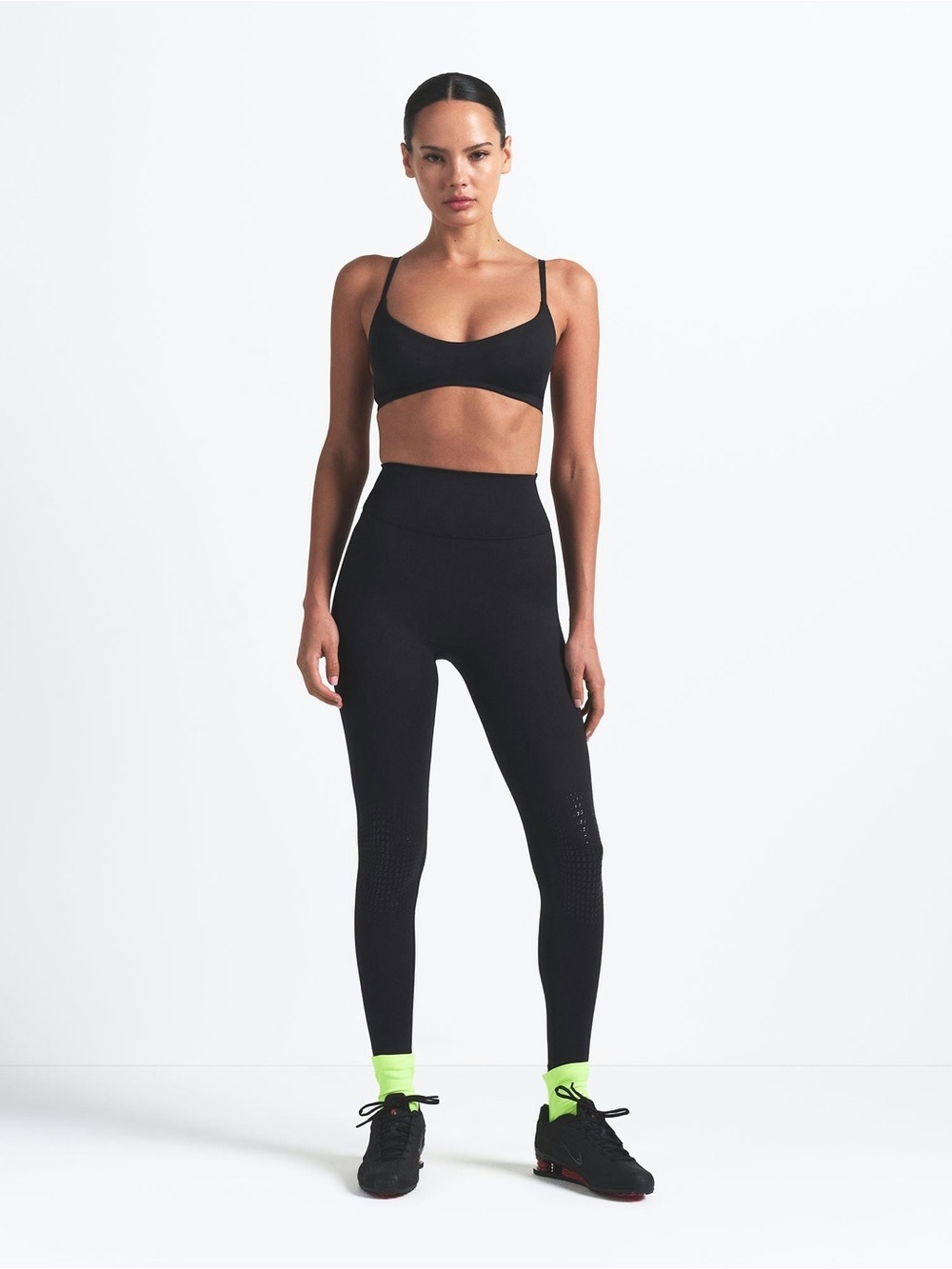NWT NikeSKIMS Matte Black 26”Leggings